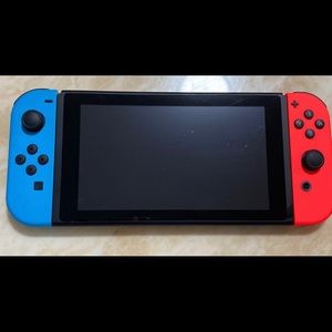 I’m selling a Nintendo switch fairly used. Cash app only.
